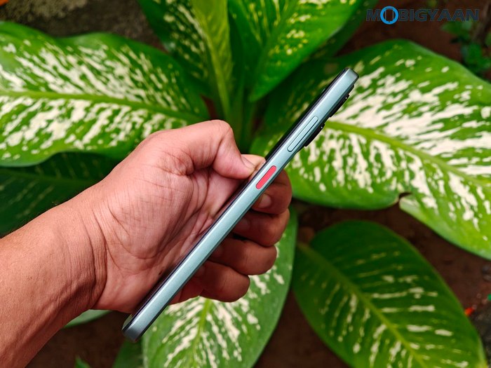 AI Nova 5G Review Design Display Cameras Build Quality 20
