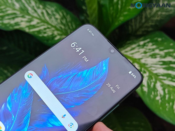 AI Nova 5G Review Design Display Cameras Build Quality 28