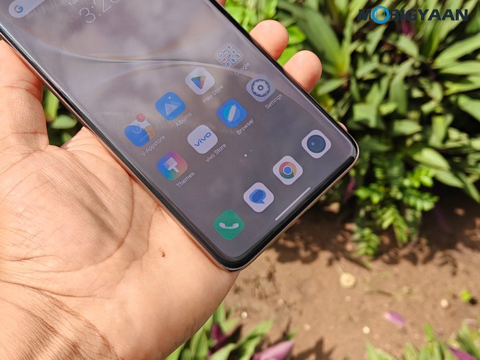 vivo V60 Review Design Display Cameras Build Quality 1