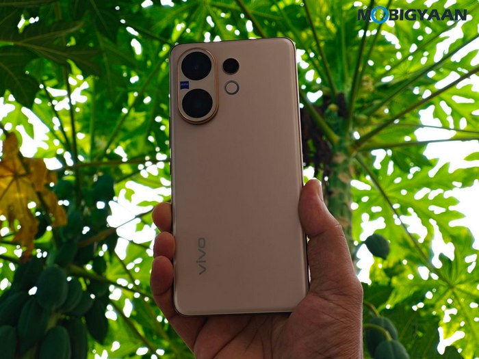 vivo V60 Review Design Display Cameras Build Quality 19
