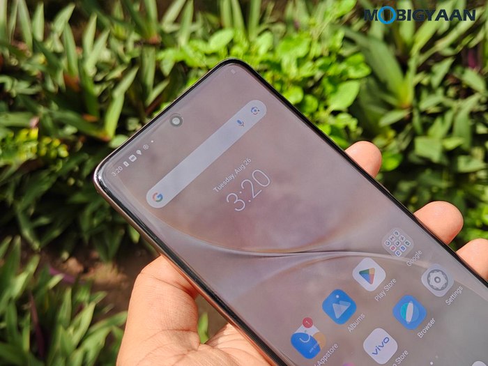 vivo V60 Review Design Display Cameras Build Quality 2