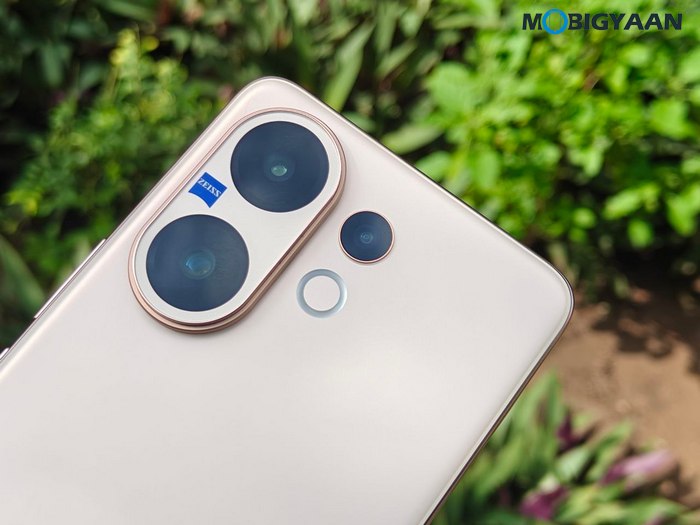 vivo V60 Review Design Display Cameras Build Quality 5