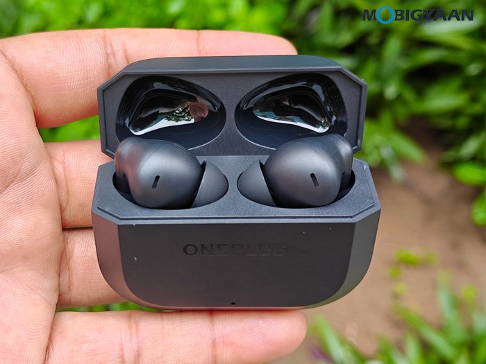 OnePlus Buds 3r Review Design 6