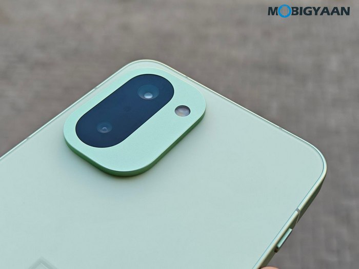 OnePlus 15R Unboxing and First Look - Flagship DNA and Massive Battery 5 OnePlus 15R 4