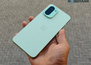 OnePlus 15R Unboxing and First Look – Flagship DNA and Massive Battery