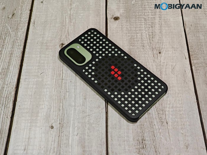 OnePlus 15R Review Design Display Cameras Build Quality 24