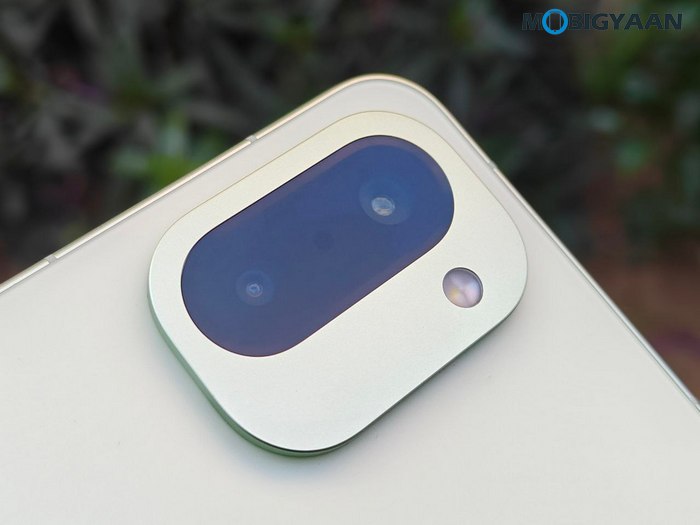 OnePlus 15R Review - Flagship Feel Without the Flagship Price 10 OnePlus 15R Review Design Display Cameras Build Quality 32