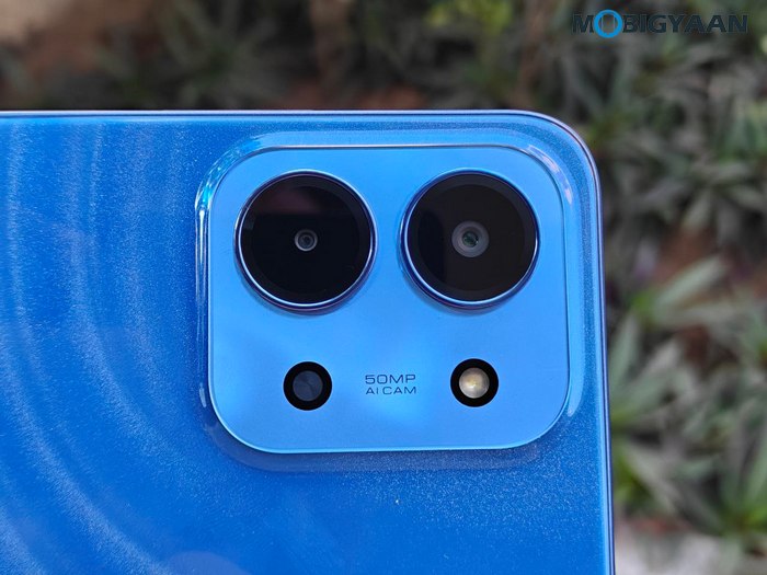 REDMI 15C 5G Review - Xiaomi's New Big-Screen Budget Beast 30 Redmi 15C 5G Review Design Display Cameras Build Quality 14