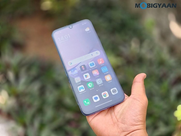 REDMI 15C 5G Review - Xiaomi's New Big-Screen Budget Beast 4 Redmi 15C 5G Review Design Display Cameras Build Quality 22
