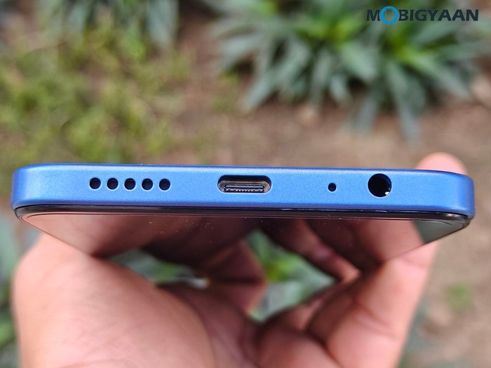 REDMI 15C 5G Review - Xiaomi's New Big-Screen Budget Beast 15 Redmi 15C 5G Review Design Display Cameras Build Quality 7