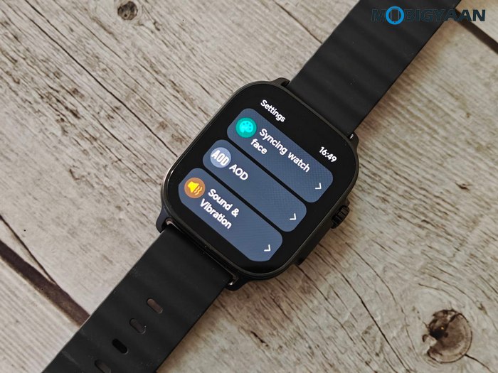 realme Watch 5 Review Design and Build Quality 1