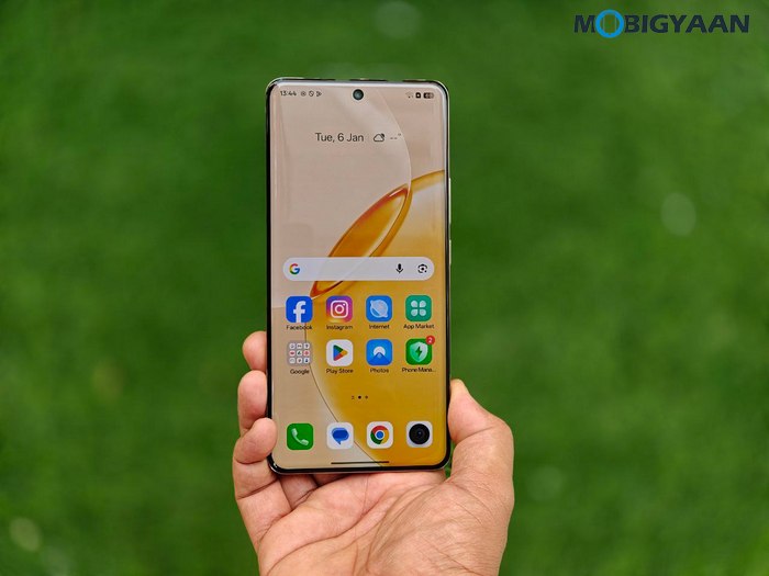 realme 16 Pro Review Design Display Cameras Build Quality 24