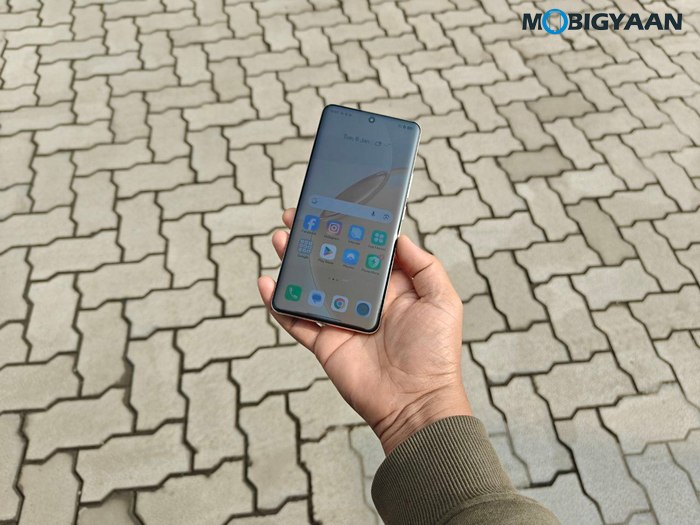 realme 16 Pro Review Design Display Cameras Build Quality 25