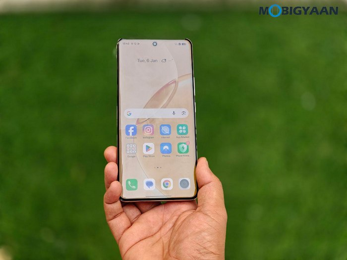 realme 16 Pro Review Design Display Cameras Build Quality 30