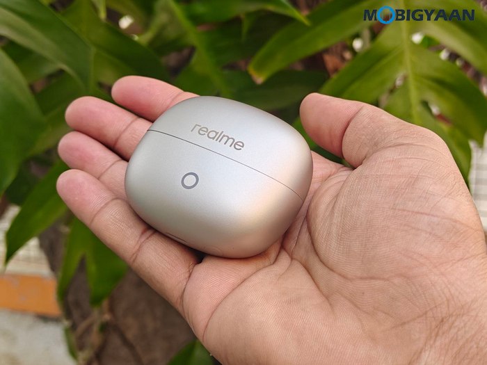 realme Buds Clip Review - A Comfortable Take on Open-Ear Audio 18 realme Buds Clip Review Design 1