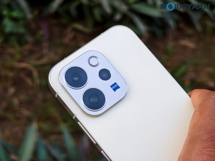 vivo V70 Review Design Display Cameras Build 20