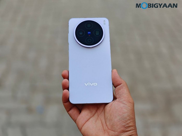 vivo X200T - Hands-On and First Impressions 14 vivo X200T Review Desgin Display Cameras Build Quality 15