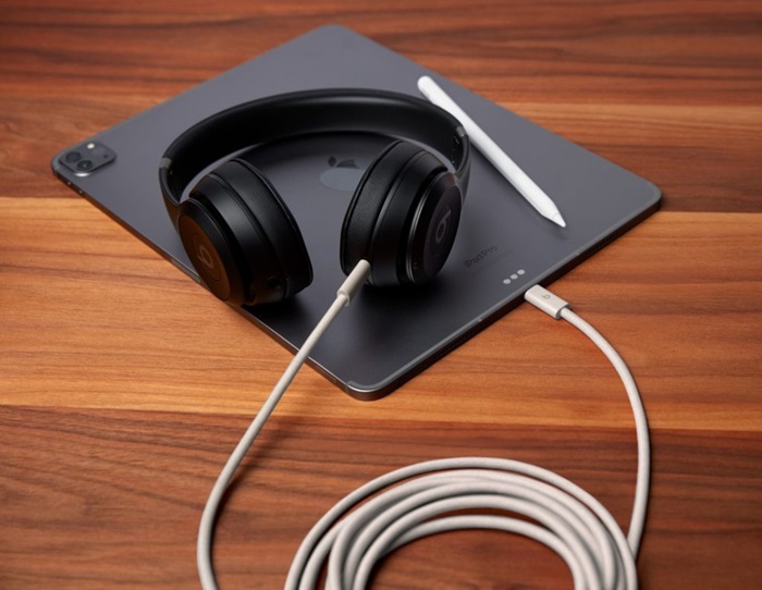 Beats 3 meter USB C to USB C cable