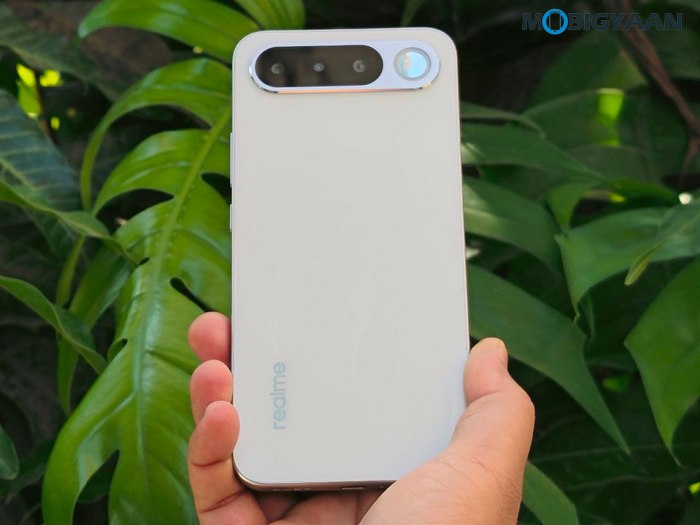 realme 16 5G Review Design Display Cameras Build Quality 8