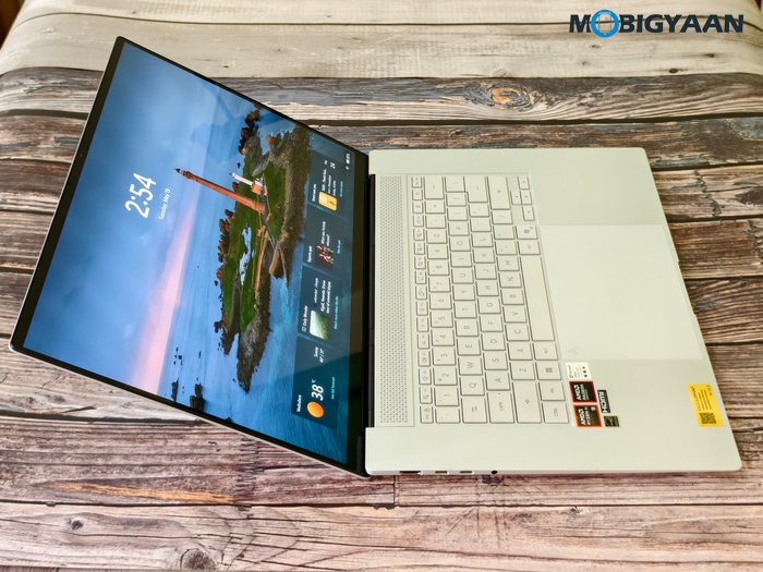 ASUS Zenbook S16 UM5606GA Review Design Display Build Quality 20