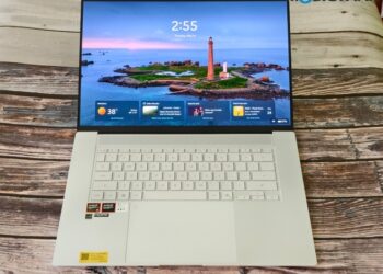 ASUS Zenbook S16 Review (UM5606GA)