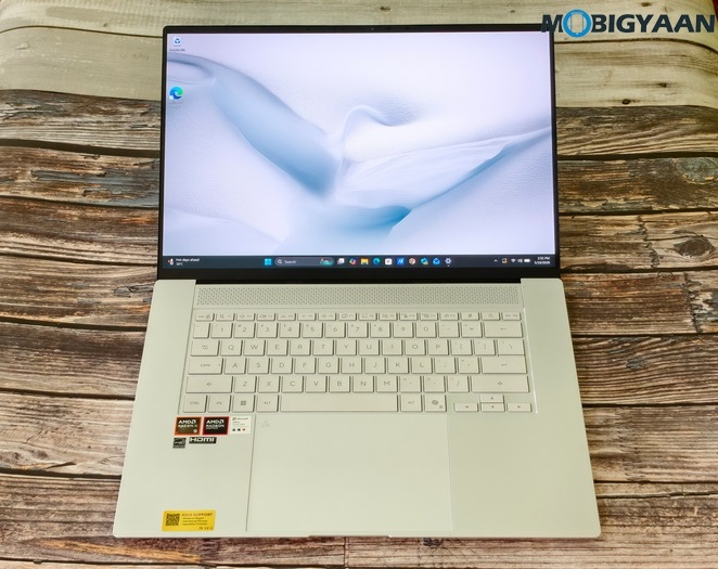 ASUS Zenbook S16 UM5606GA Review Design Display Build Quality 24