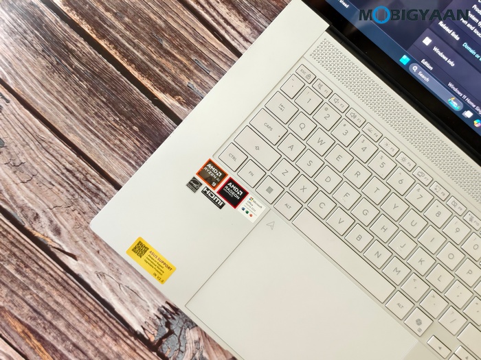 ASUS Zenbook S16 UM5606GA Review Design Display Build Quality 28