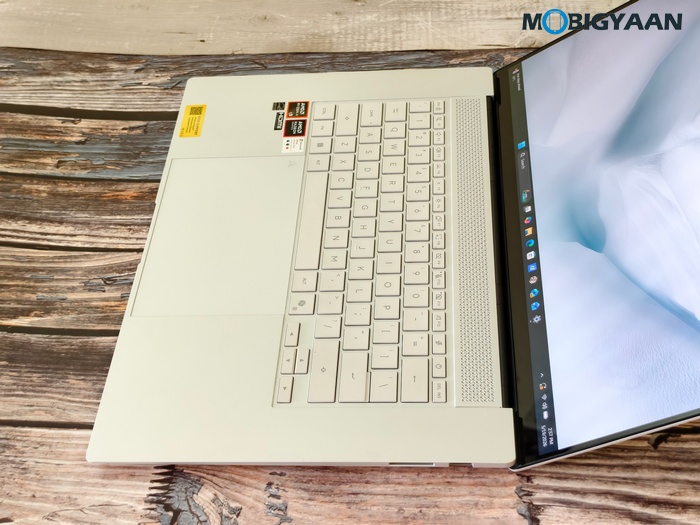 ASUS Zenbook S16 UM5606GA Review Design Display Build Quality 29