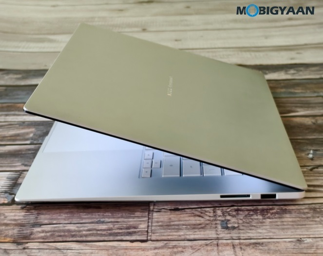 ASUS Zenbook S16 UM5606GA Review Design Display Build Quality 39