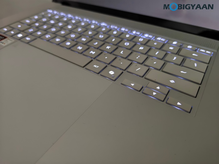 ASUS Zenbook S16 UM5606GA Review Design Display Build Quality 48