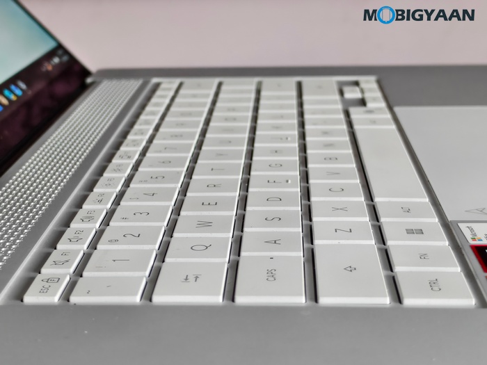 ASUS Zenbook S16 UM5606GA Review Design Display Build Quality 6