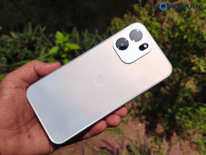 OnePlus Nord CE6 Review Design Display Cameras Build Quality 29
