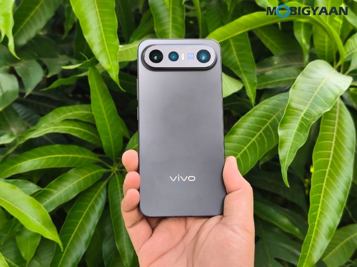 vivo X300 FE Review Design Display Cameras Build Quality 20