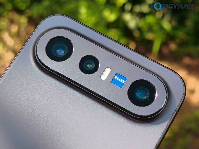 vivo X300 FE Review Design Display Cameras Build Quality 21