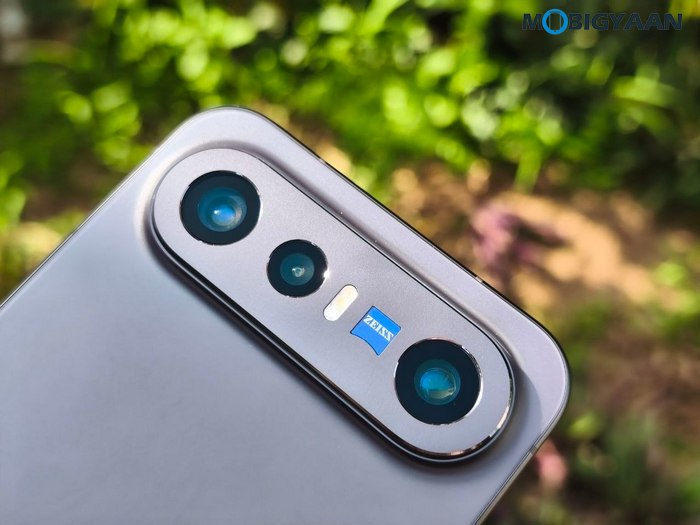vivo X300 FE Review Design Display Cameras Build Quality 29