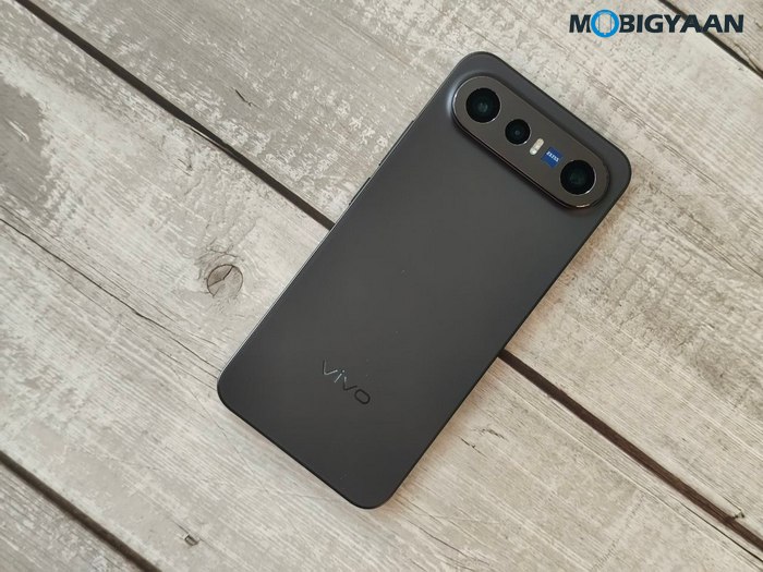 vivo X300 FE Review Design Display Cameras Build Quality 7