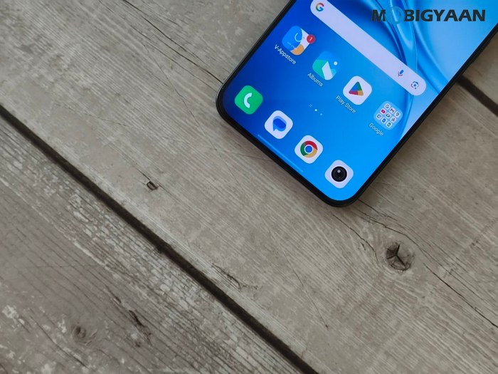 vivo X300 FE Review Design Display Cameras Build Quality 9