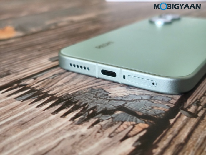 REDMI Turbo 5 Review Design Display Cameras Build Quality 8