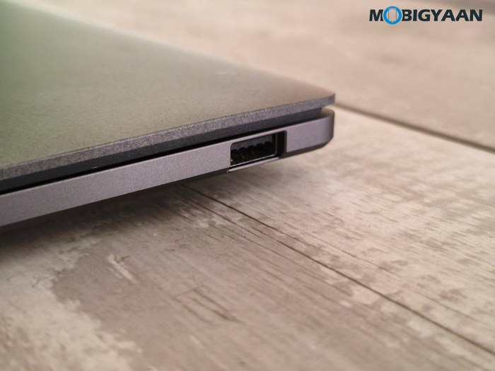 ASUS Zenbook S14 Review UX5406AA Design Display Build Quality 35