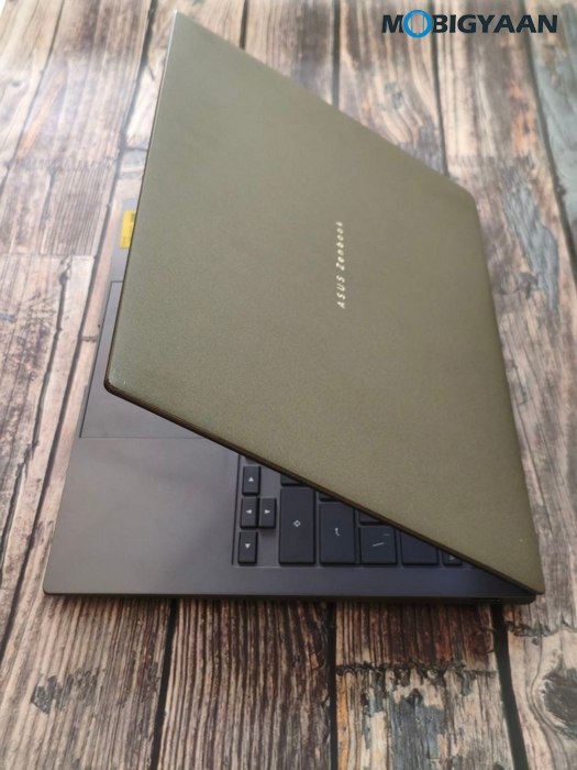 ASUS Zenbook S14 Review UX5406AA Design Display Build Quality 48
