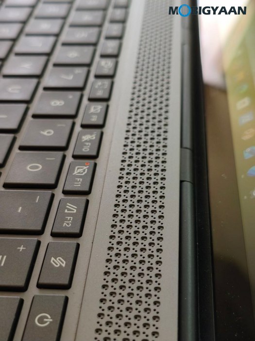 ASUS Zenbook S14 Review UX5406AA Design Display Build Quality 50