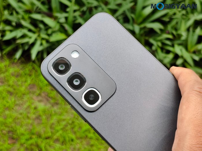 realme 16x 5G Review Design Display Cameras Build Quality 4