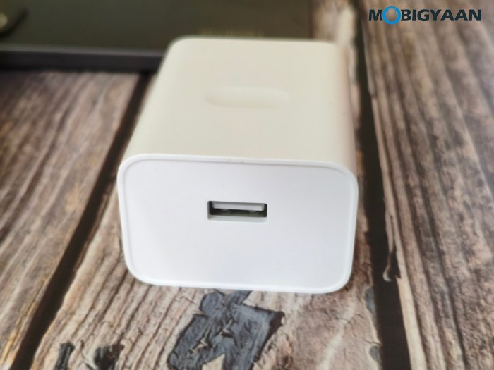 realme 16x 5G Review Unboxing Charger Adapter 2