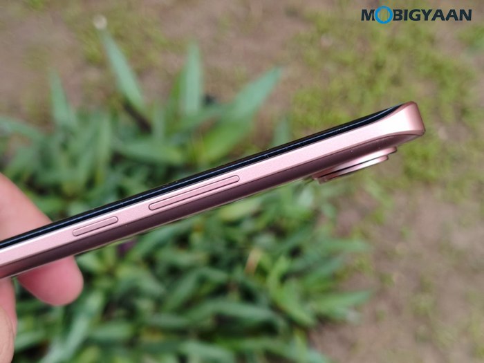 vivo S2 Review Design Display Cameras Build Quality 15