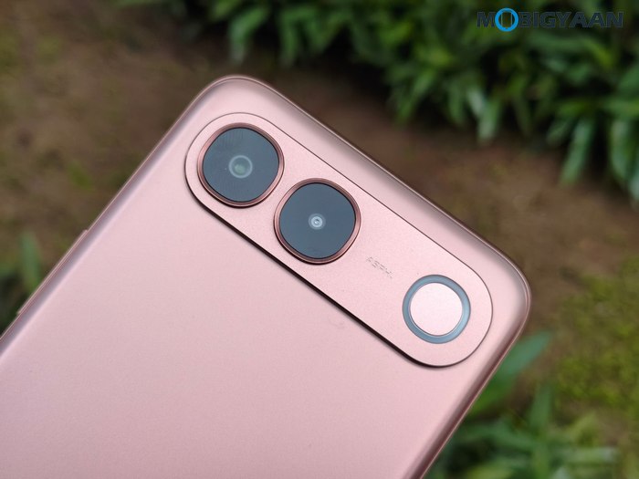 vivo S2 Review Design Display Cameras Build Quality 20