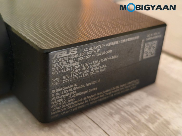ASUS Zenbook DUO Review UX8407AA Design Display Build Quality 2
