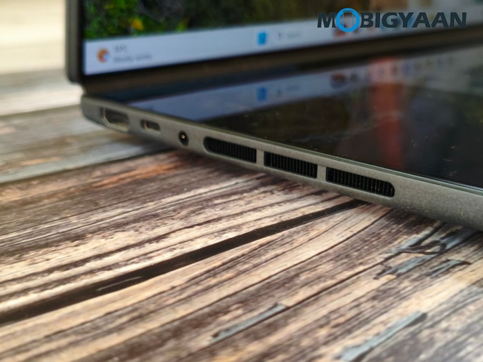ASUS Zenbook DUO Review UX8407AA Design Display Build Quality 24