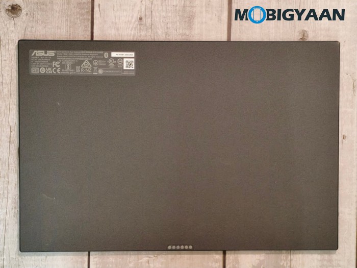 ASUS Zenbook DUO Review UX8407AA Design Display Build Quality 43