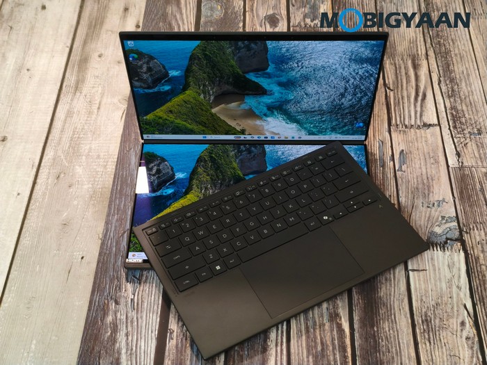ASUS Zenbook DUO Review UX8407AA Design Display Build Quality 45
