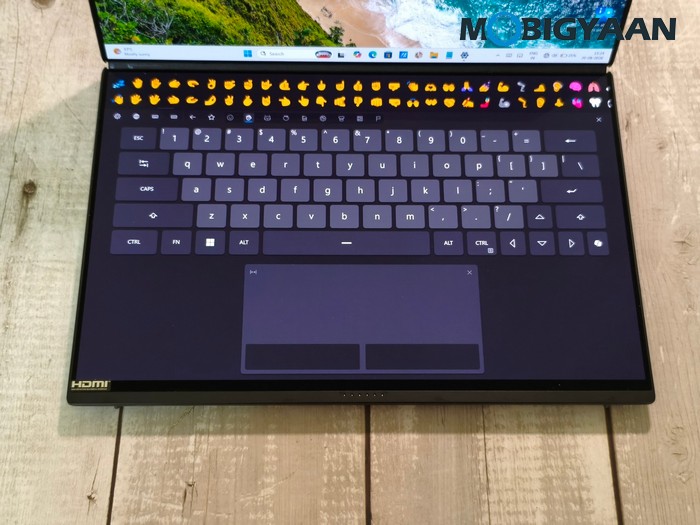 ASUS Zenbook DUO Review UX8407AA Design Display Build Quality 55